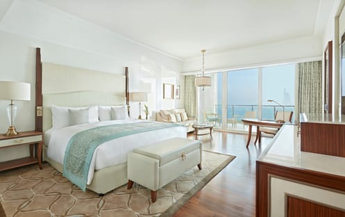 King Deluxe Skyline Sea View